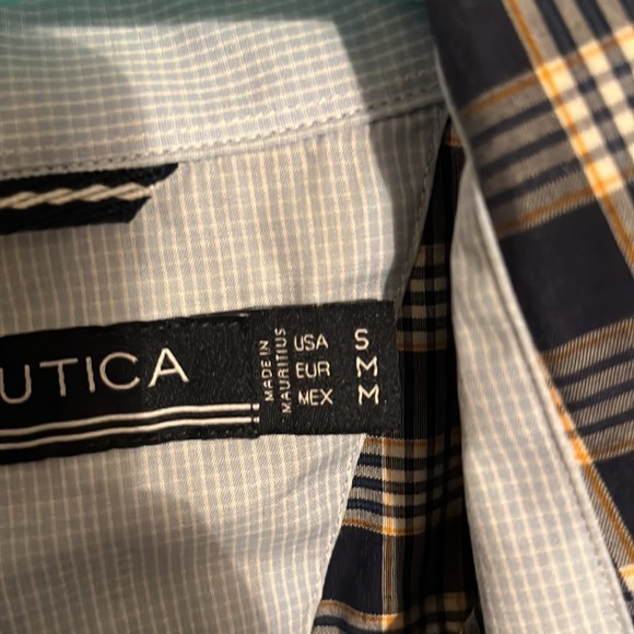 Nautica Button Down - Picture 3 of 3